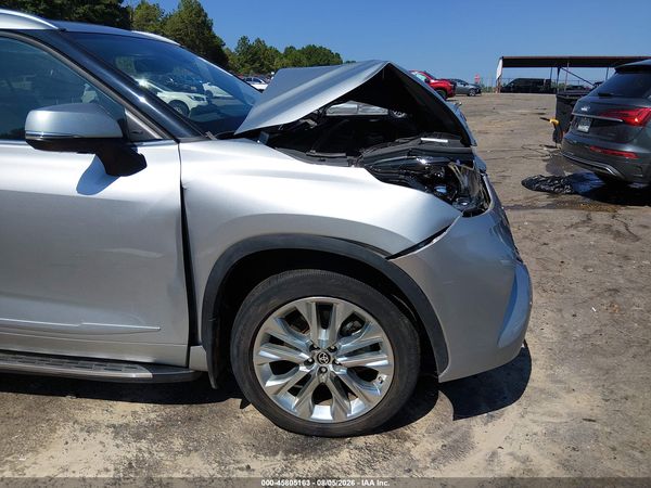 2022 TOYOTA HIGHLANDER LIMITED
