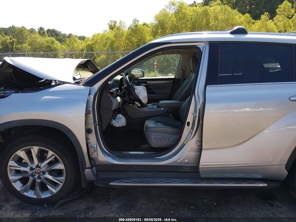 2022 TOYOTA HIGHLANDER LIMITED
