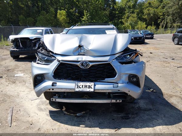 2022 TOYOTA HIGHLANDER LIMITED