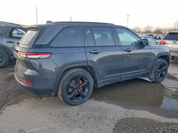 2024 JEEP GRAND CHEROKEE LAREDO 4X4
