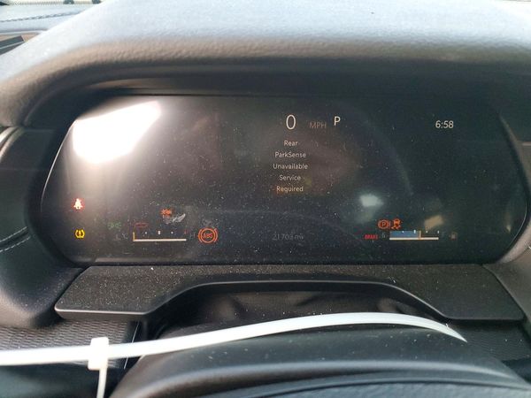 2024 JEEP GRAND CHEROKEE LAREDO 4X4