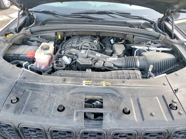 2024 JEEP GRAND CHEROKEE LAREDO 4X4
