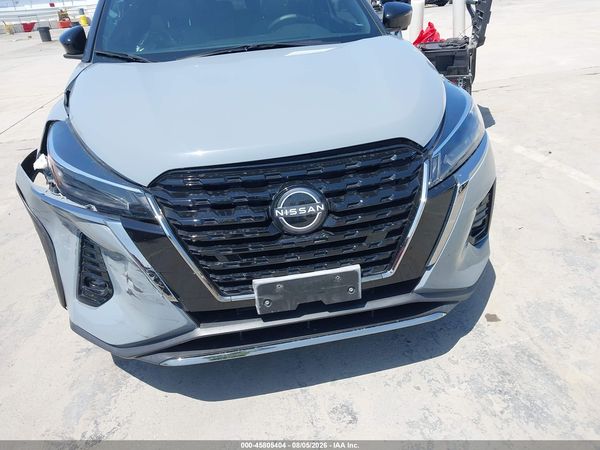 2024 NISSAN KICKS SR XTRONIC CVT