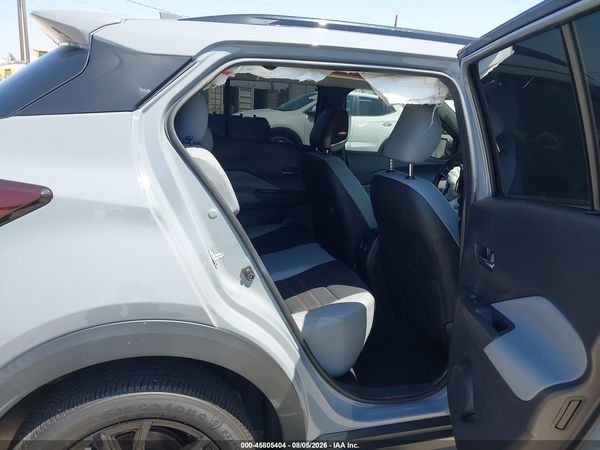 2024 NISSAN KICKS SR XTRONIC CVT