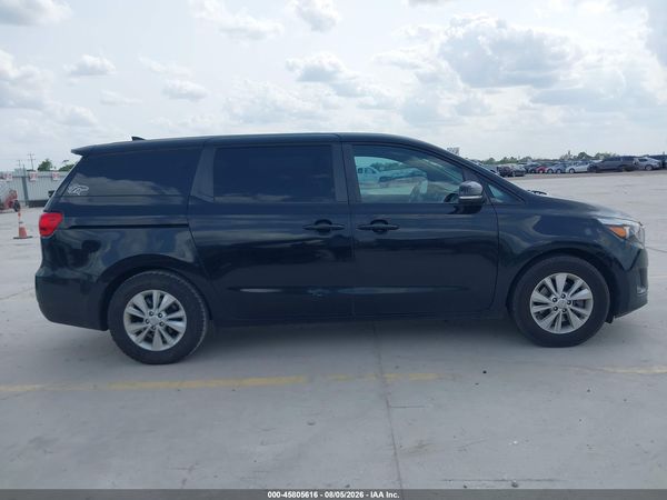 2018 KIA SEDONA LX