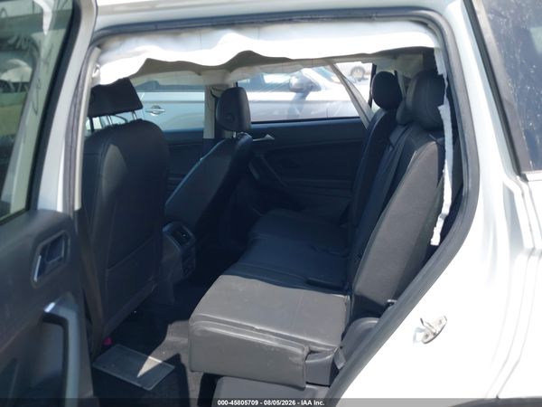 2019 VOLKSWAGEN TIGUAN — I8