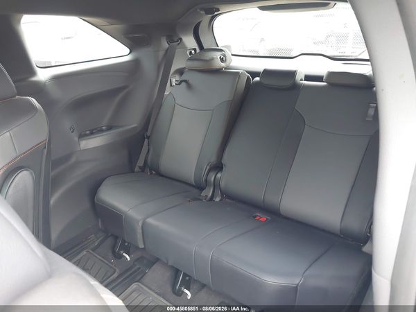 2021 TOYOTA SIENNA XSE