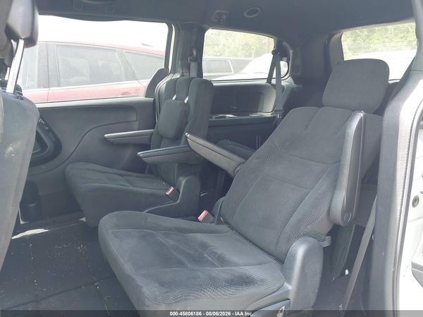 2016 DODGE GRAND CARAVAN SE PLUS — I8