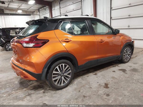 2022 NISSAN KICKS SV XTRONIC CVT