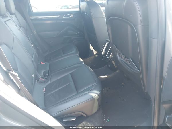 2014 PORSCHE CAYENNE