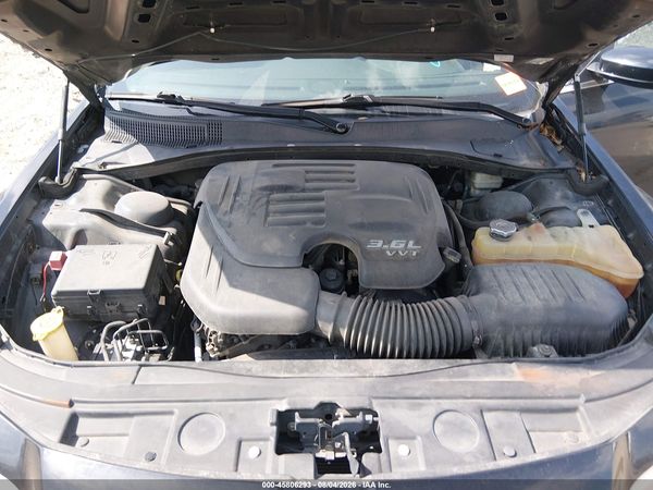 2013 CHRYSLER 300 MOTOWN