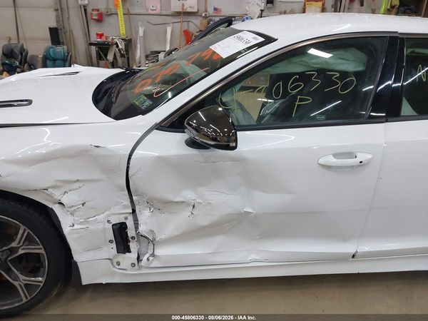 2020 KIA STINGER GT-LINE — I6