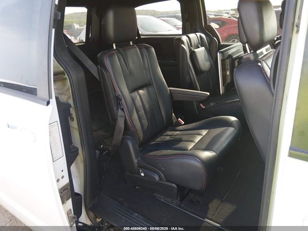 2019 DODGE GRAND CARAVAN GT — I8