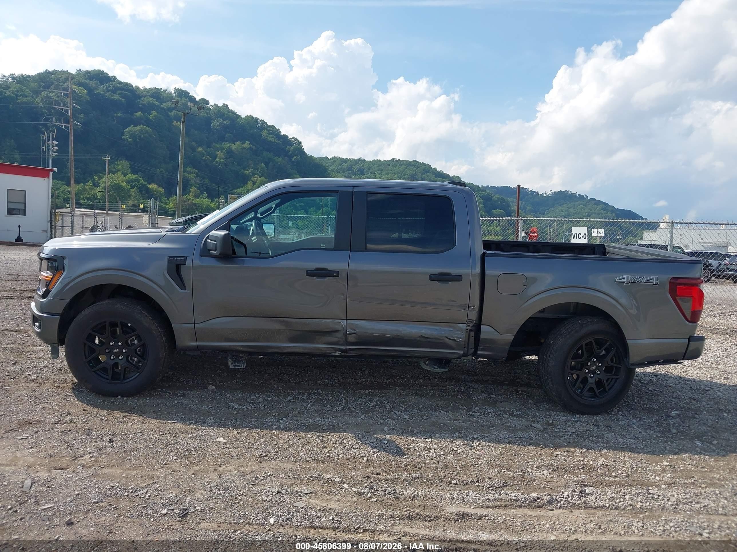 2025 FORD F-150 STX