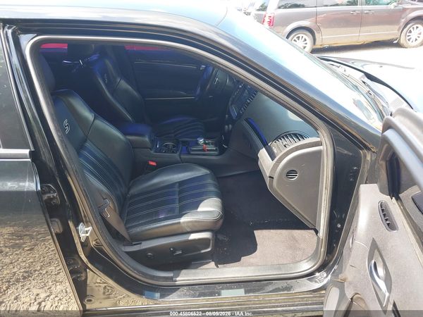 2017 CHRYSLER 300 300S — I5