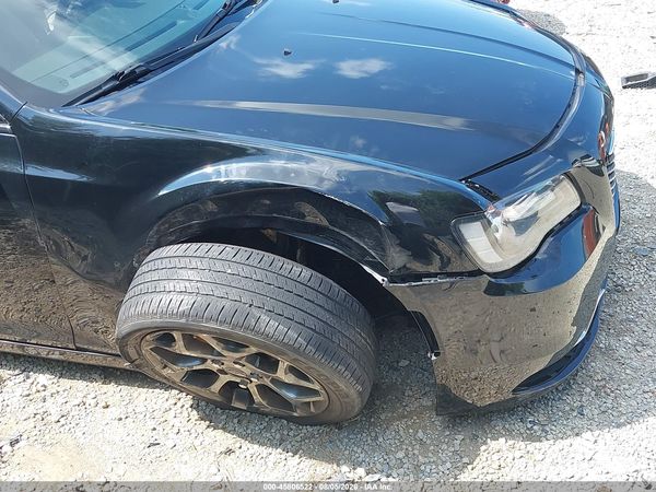 2017 CHRYSLER 300 300S — I152