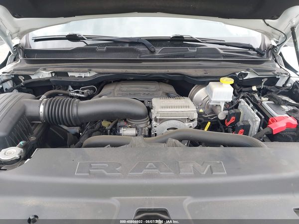 2020 RAM 1500 LARAMIE  4X4 6'4 BOX