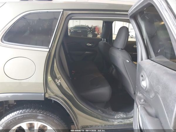 2019 JEEP CHEROKEE LATITUDE 4X4