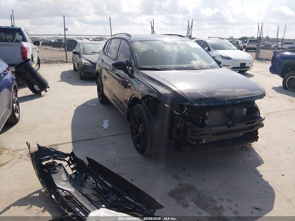 2024 VOLKSWAGEN TIGUAN 2.0T SE R-LINE BLACK — I1