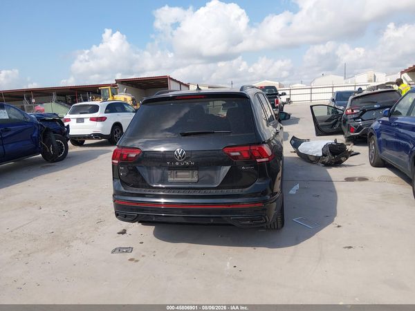 2024 VOLKSWAGEN TIGUAN 2.0T SE R-LINE BLACK — I119