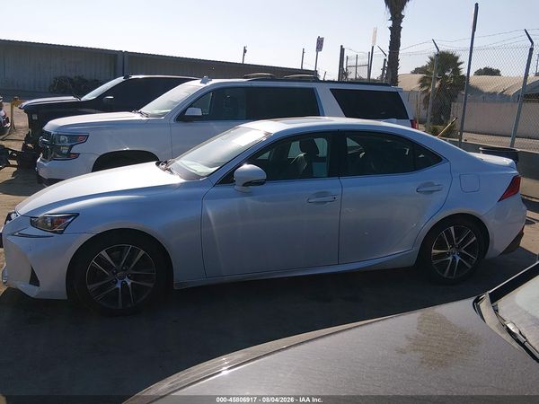 2019 LEXUS IS 300