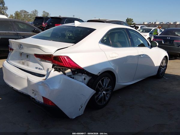 2019 LEXUS IS 300