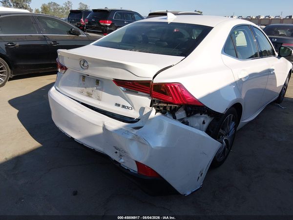 2019 LEXUS IS 300