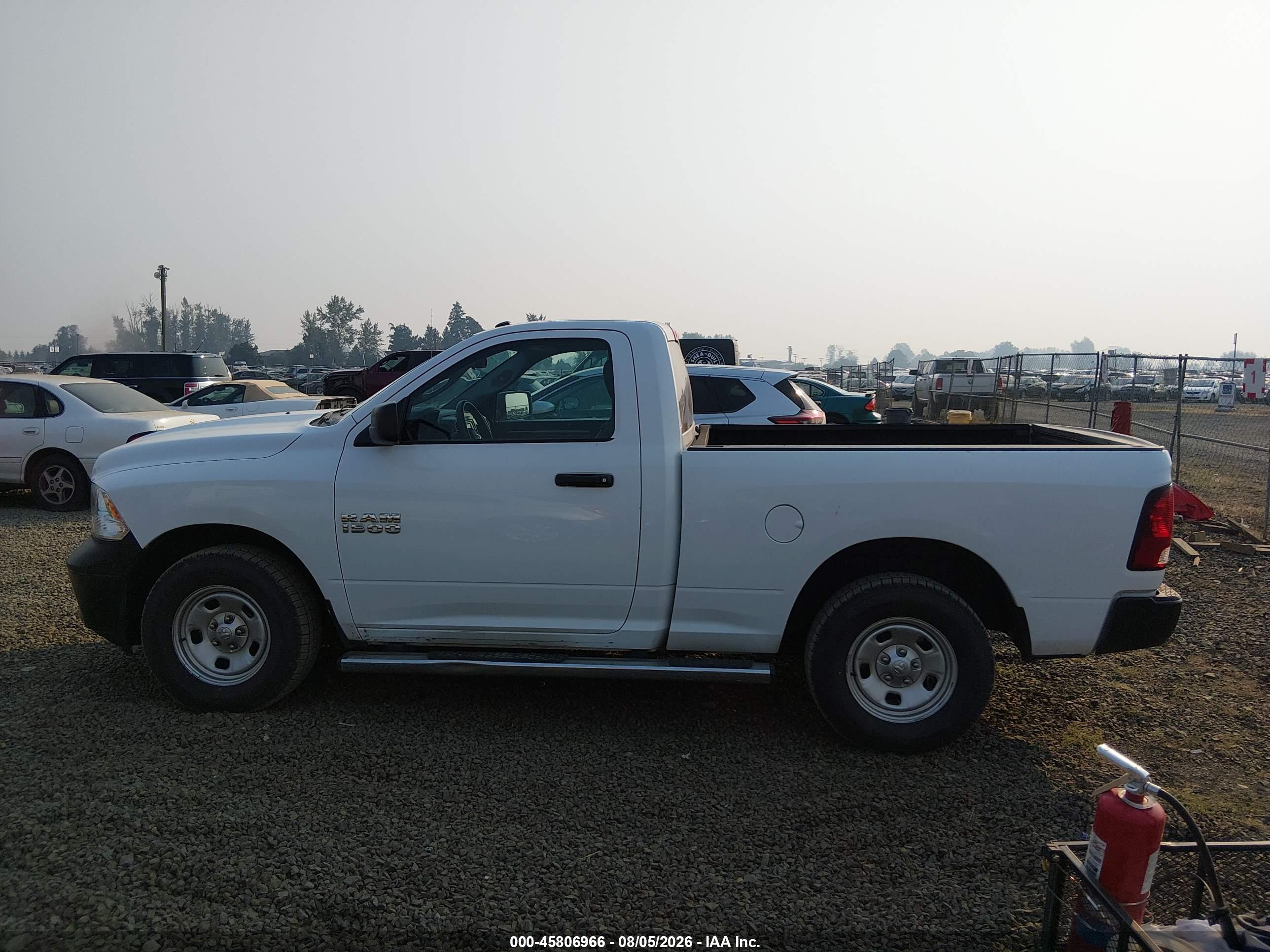 2017 RAM 1500 TRADESMAN  4X4 6'4 BOX
