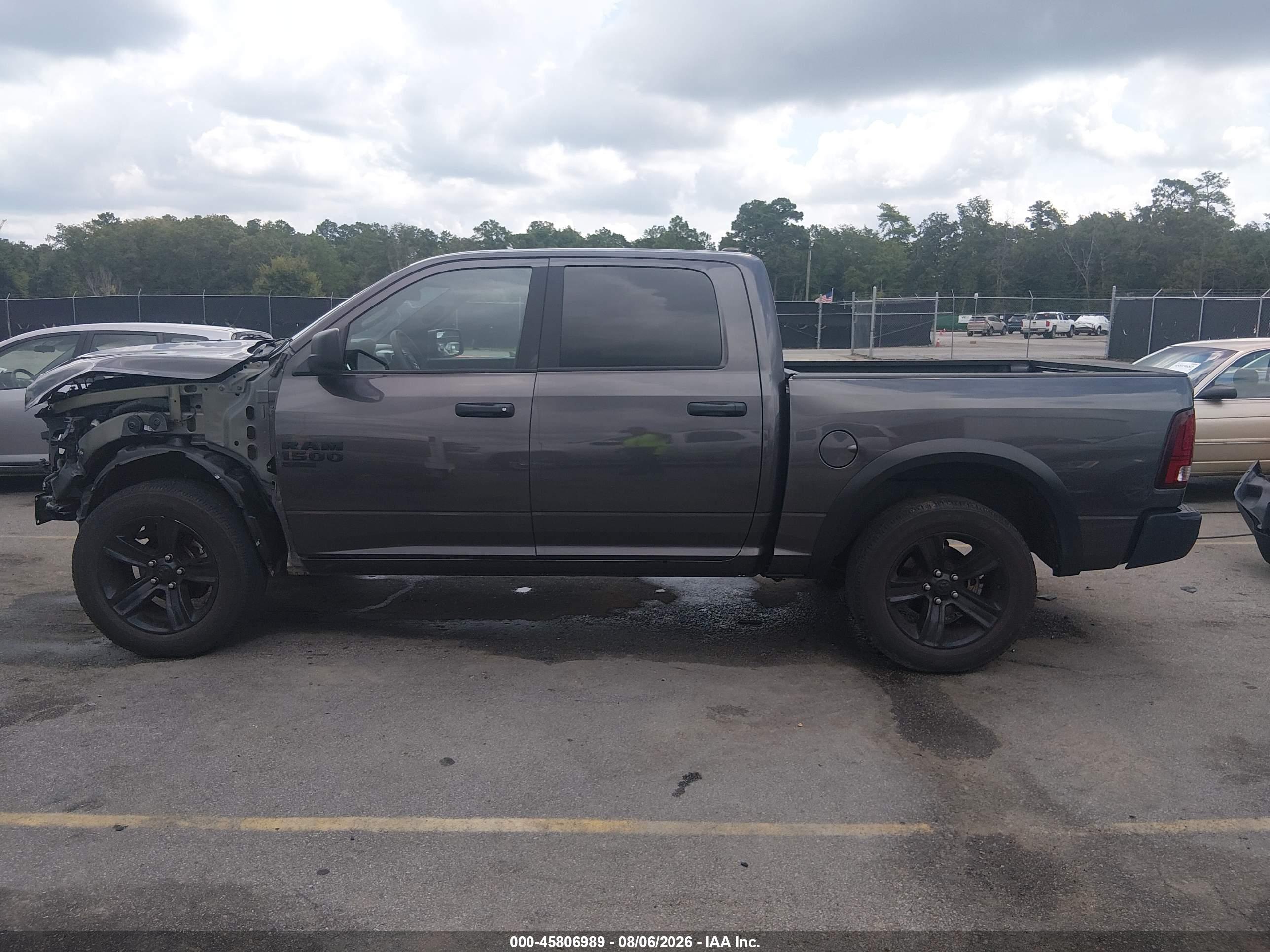 2024 RAM 1500 CLASSIC WARLOCK  4X2 5'7 BOX