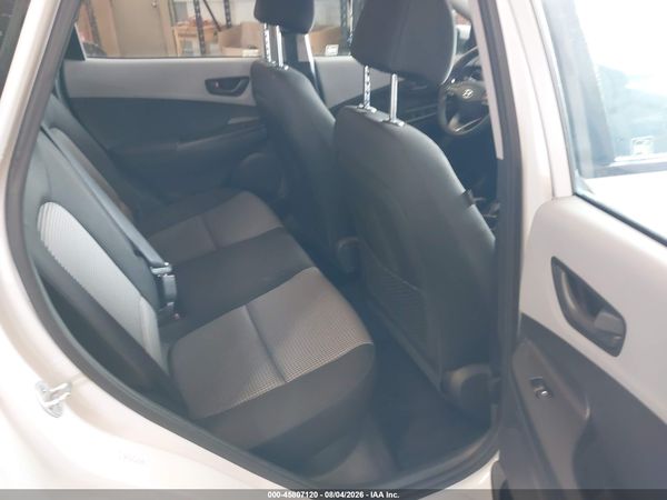 2020 HYUNDAI KONA SE
