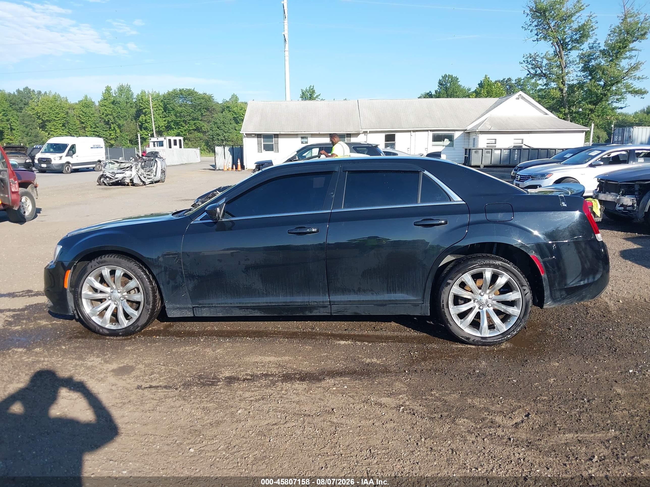 2018 CHRYSLER 300 LIMITED