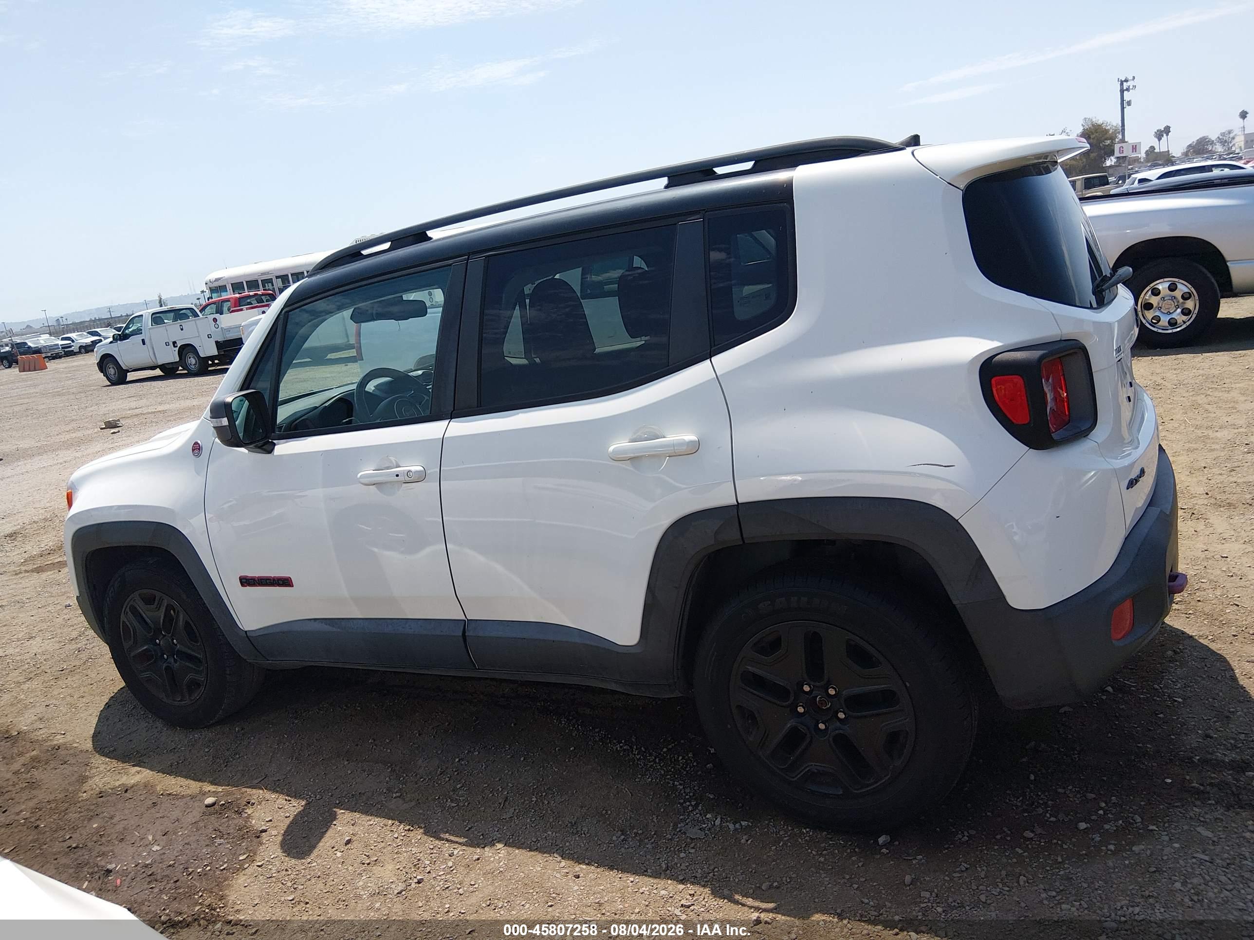 2018 JEEP RENEGADE TRAILHAWK 4X4