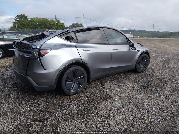 2026 TESLA MODEL Y