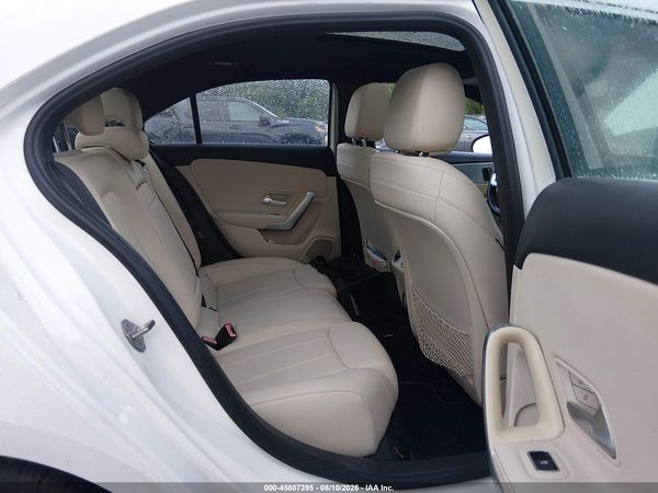 2019 MERCEDES-BENZ A 220 A220
