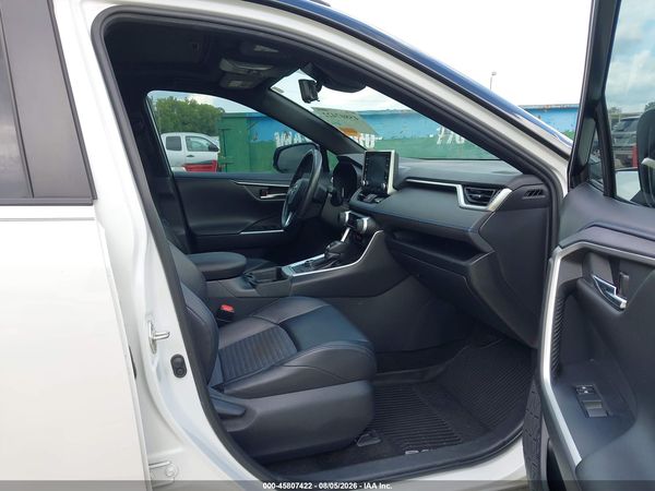 2019 TOYOTA RAV4 HYBRID XSE