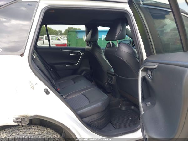 2019 TOYOTA RAV4 HYBRID XSE