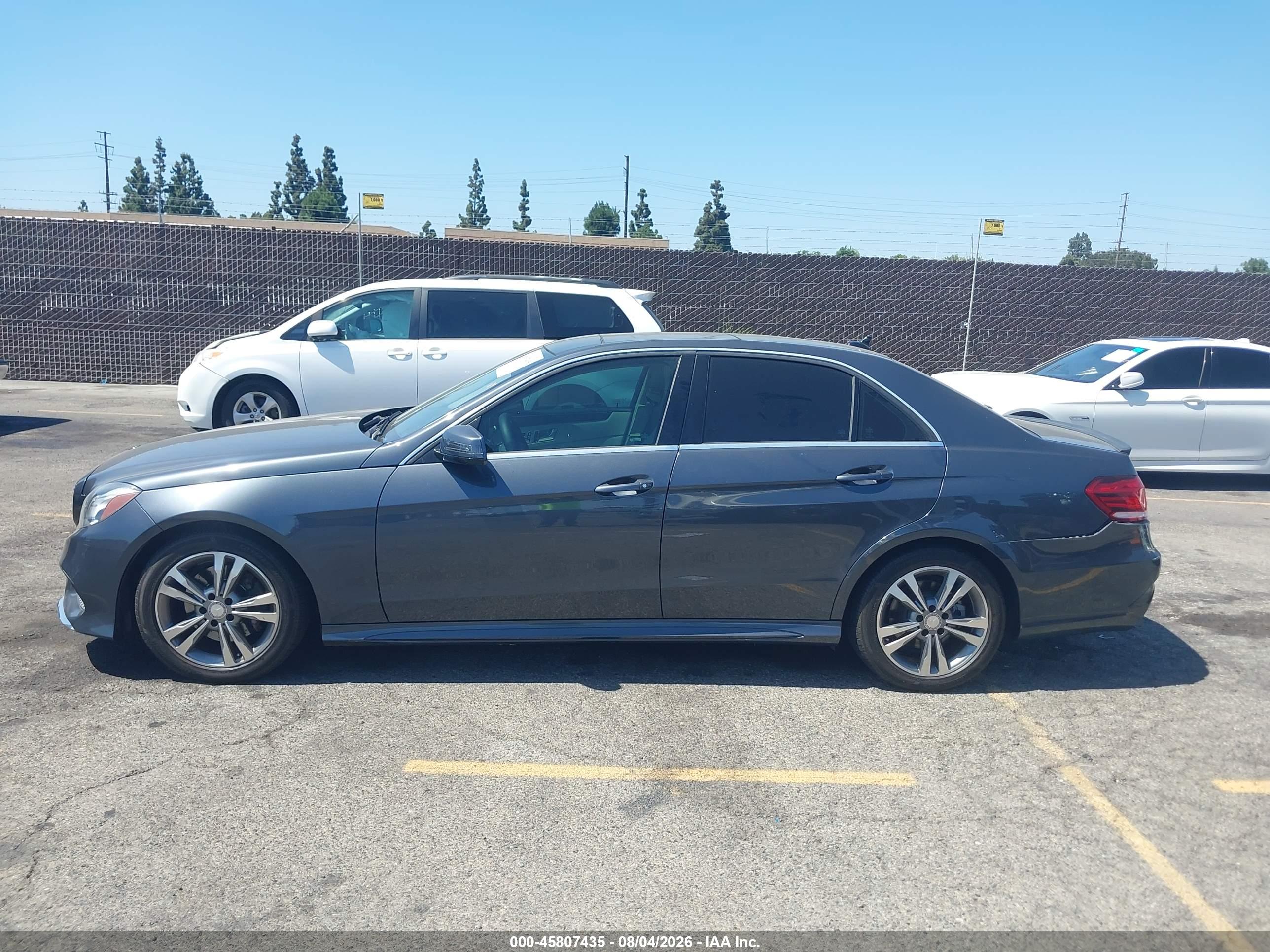 2014 MERCEDES-BENZ E 400 HYBRID SPORT