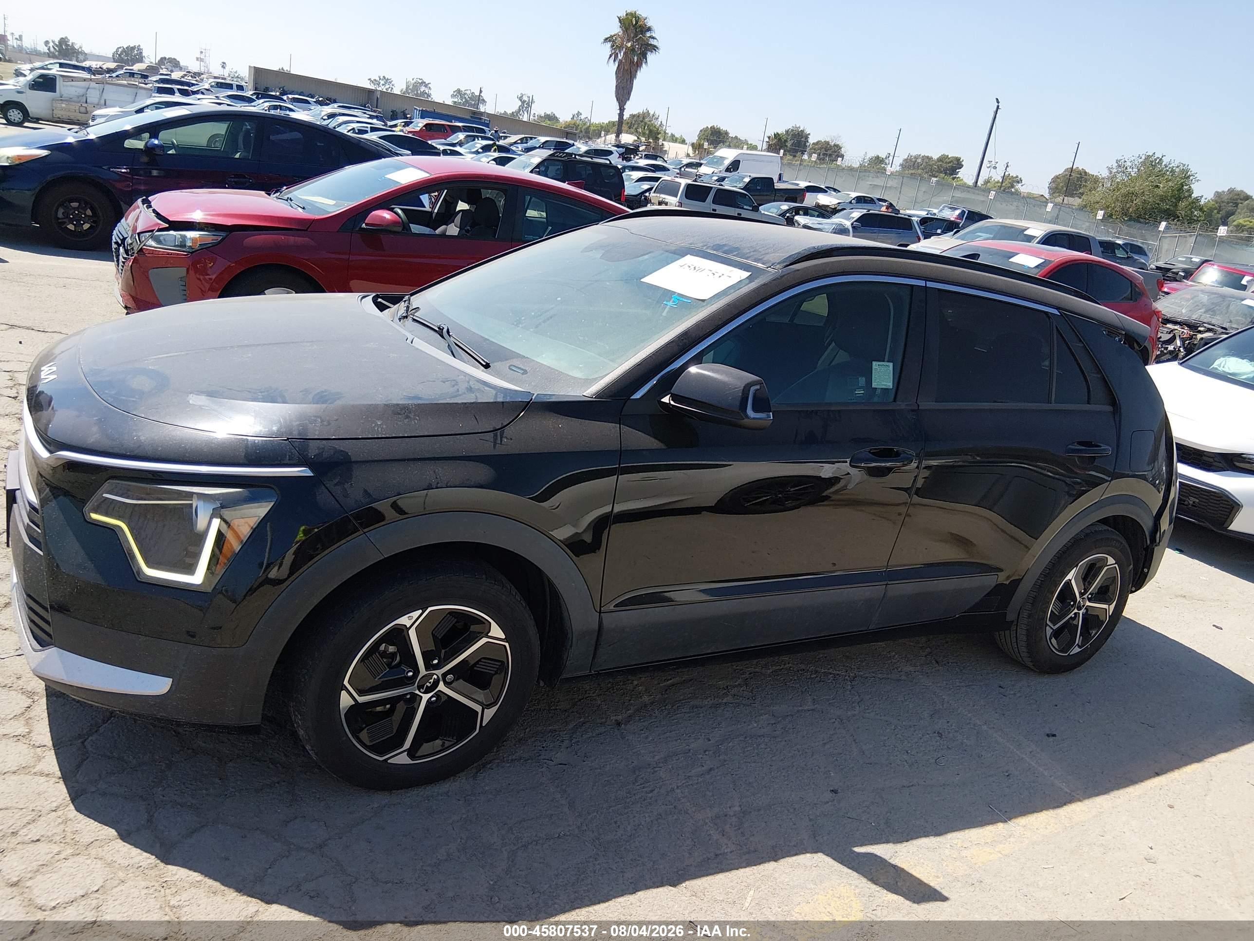 2023 KIA NIRO EX