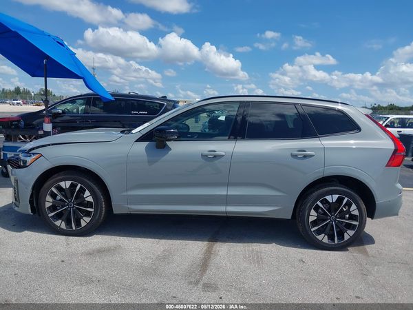 2026 VOLVO XC60 B5 PLUS
