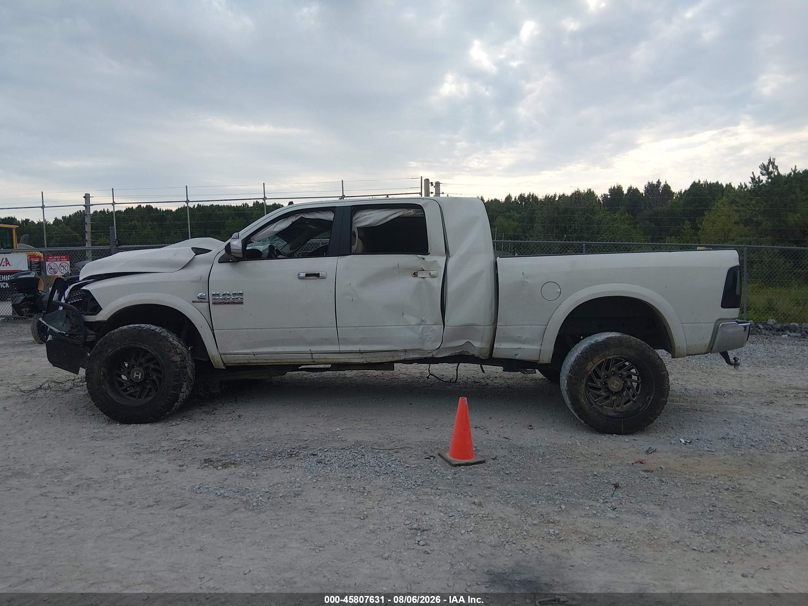 2018 RAM 2500 LARAMIE  4X4 6'4 BOX