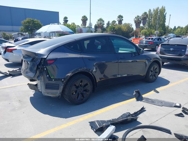 2025 TESLA MODEL Y