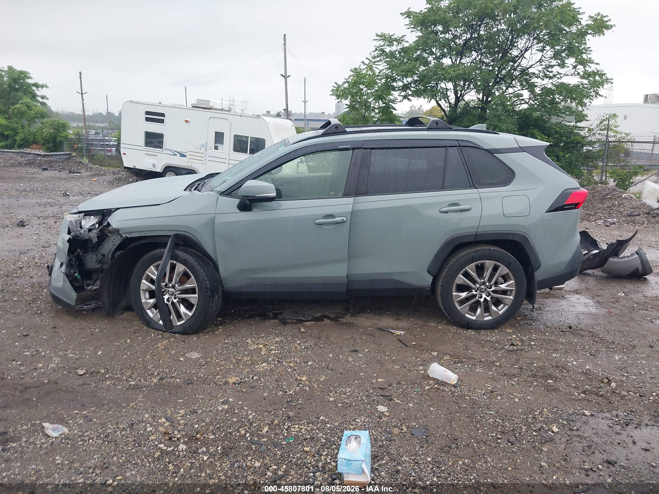 2019 TOYOTA RAV4 XLE PREMIUM