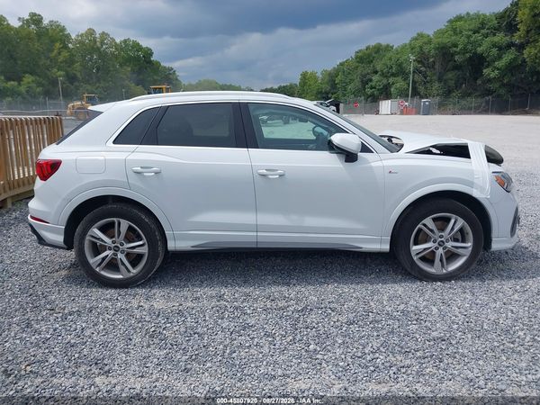 2022 AUDI Q3