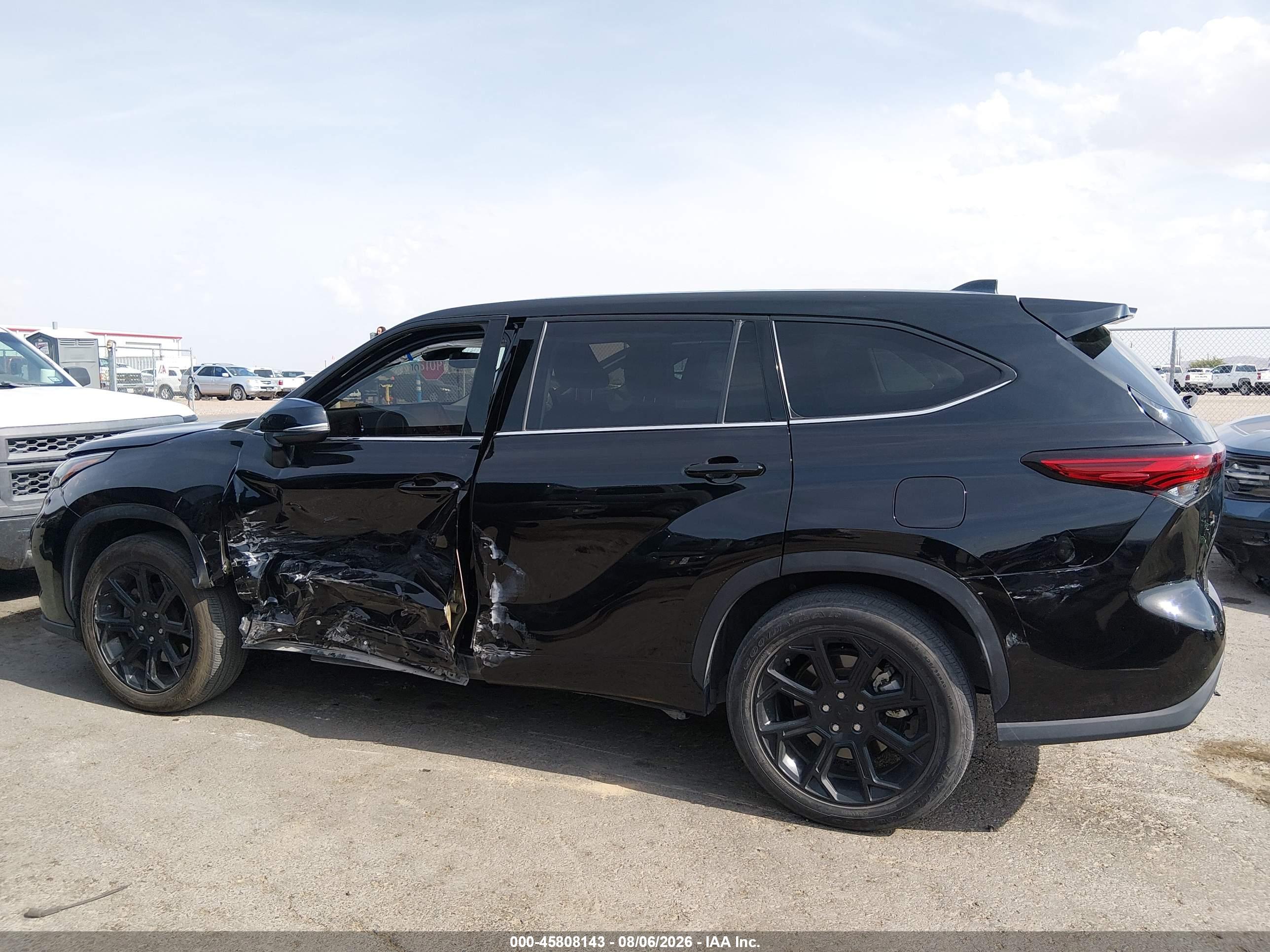 2022 TOYOTA HIGHLANDER L