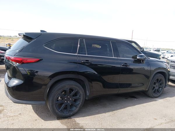 2022 TOYOTA HIGHLANDER L