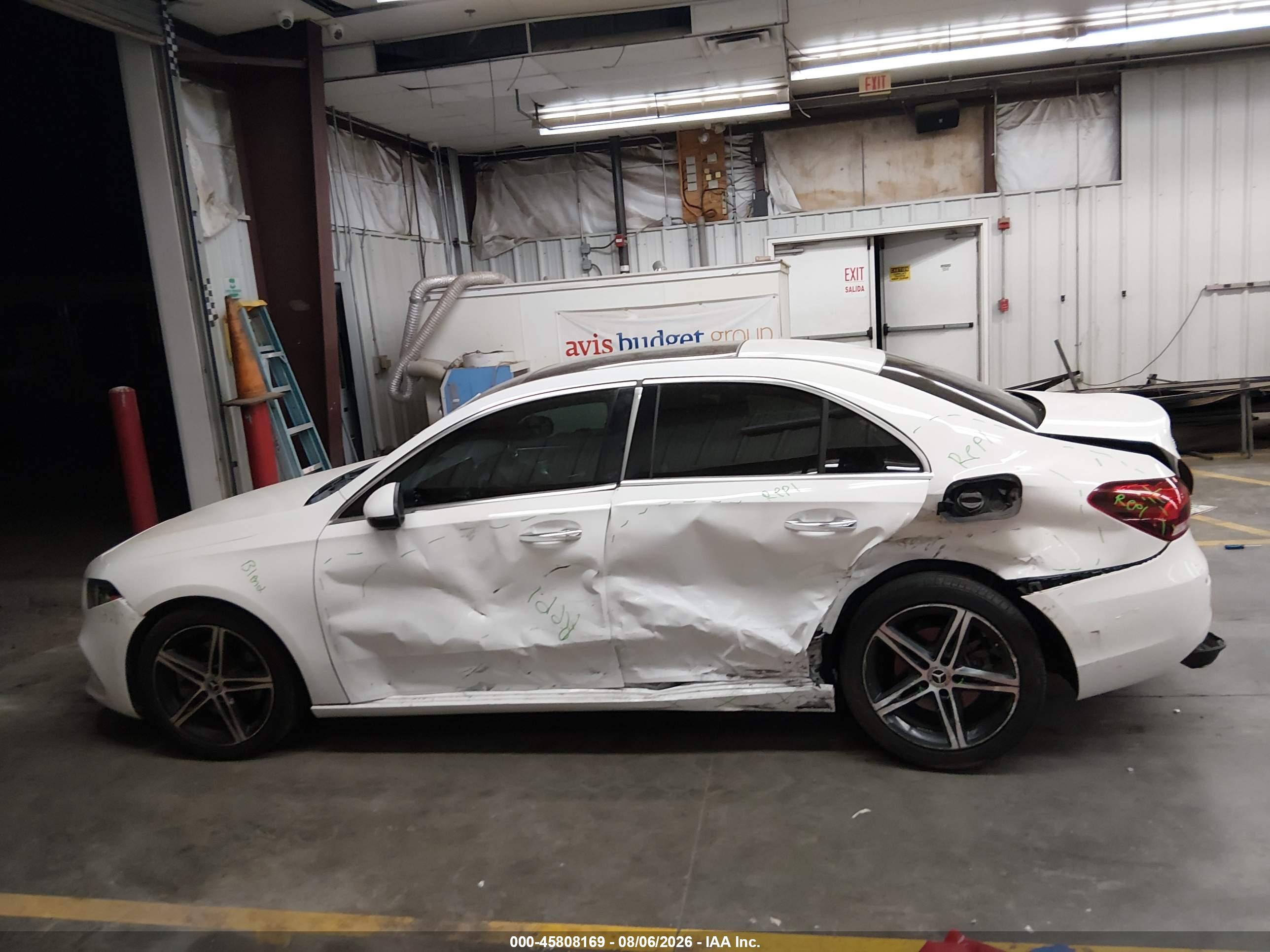 2021 MERCEDES-BENZ A 220 A220