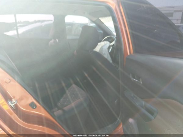2018 NISSAN KICKS SR — I8