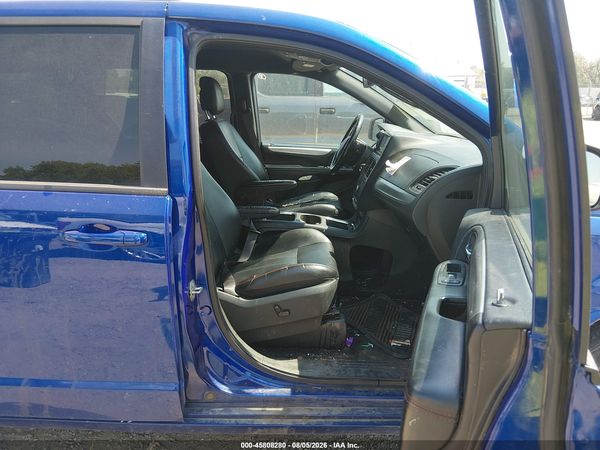 2019 DODGE GRAND CARAVAN GT — I5