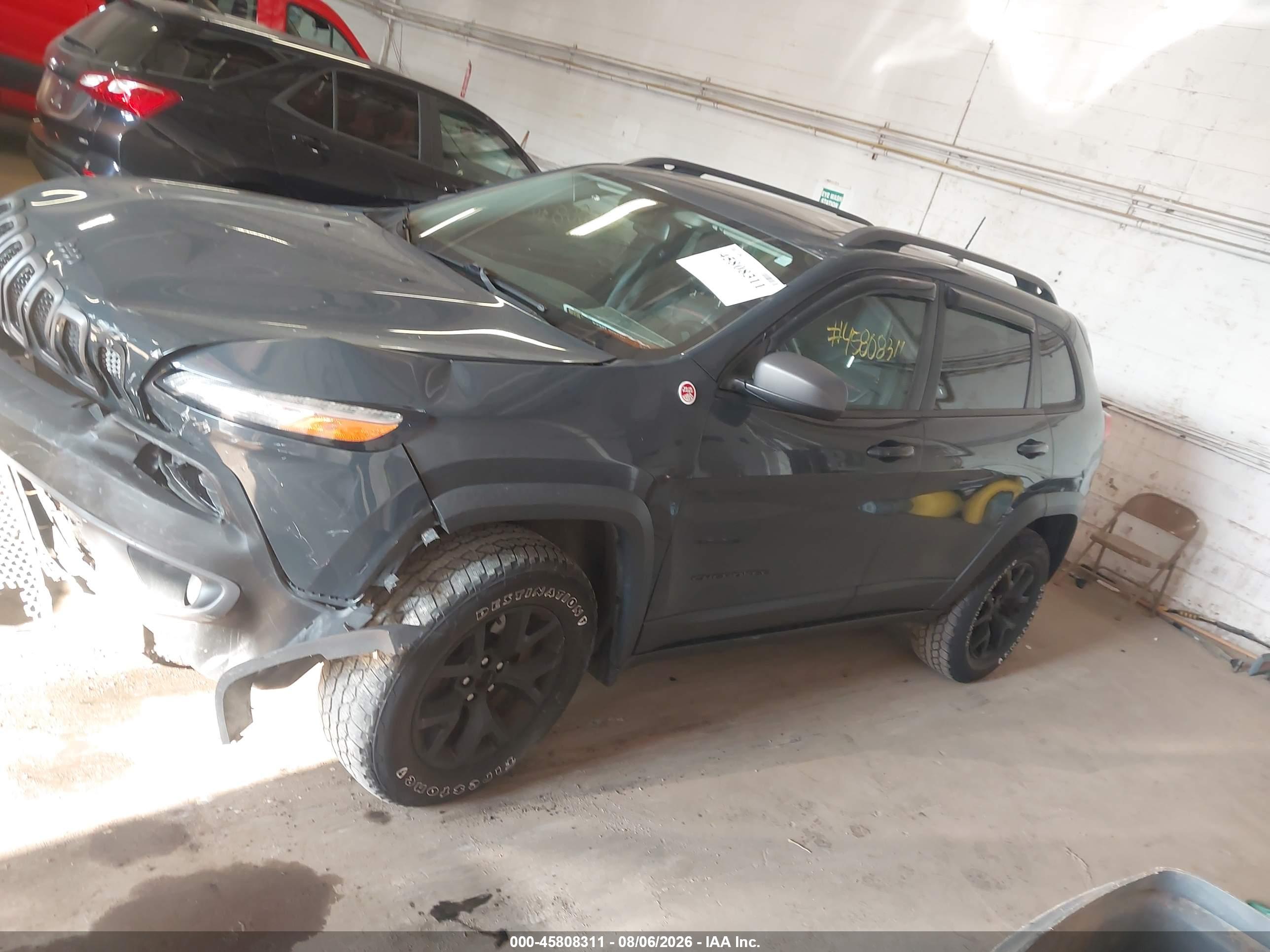 2016 JEEP CHEROKEE TRAILHAWK