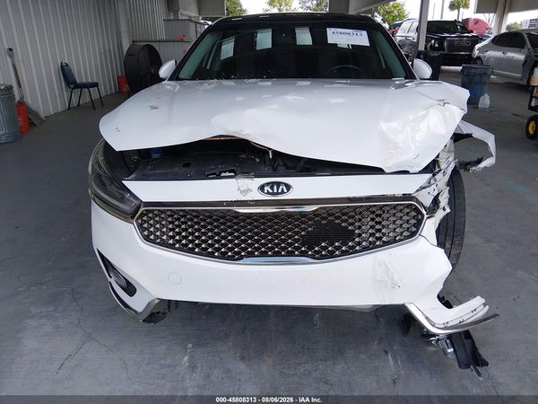 2017 KIA CADENZA PREMIUM